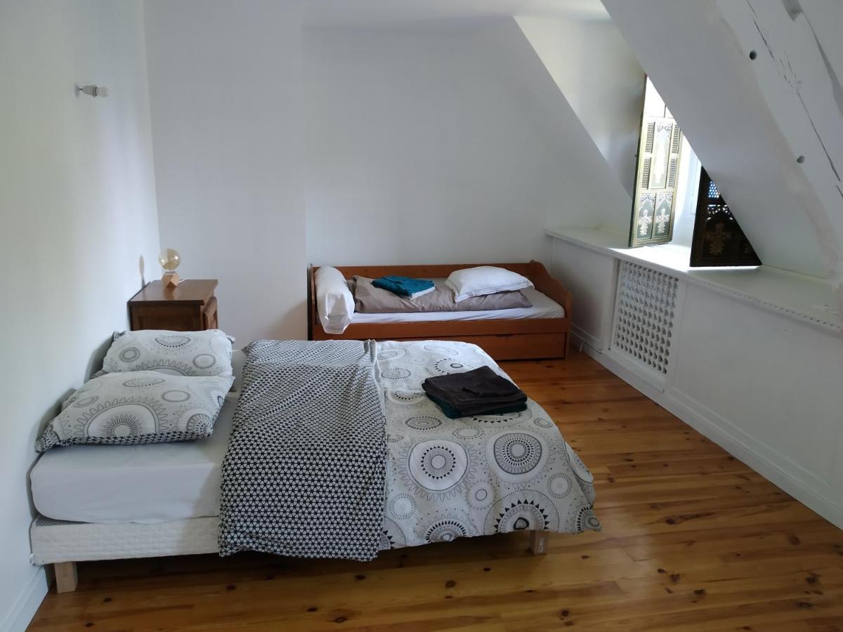 Maison En Pierre Dans Son Nid De Verdure Roz-Landrieux 외부 사진