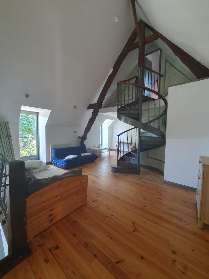 Maison En Pierre Dans Son Nid De Verdure Roz-Landrieux 외부 사진